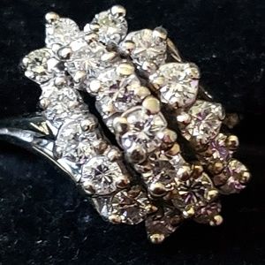 1.50 cttw genuine diamonds 14kt white gold ring